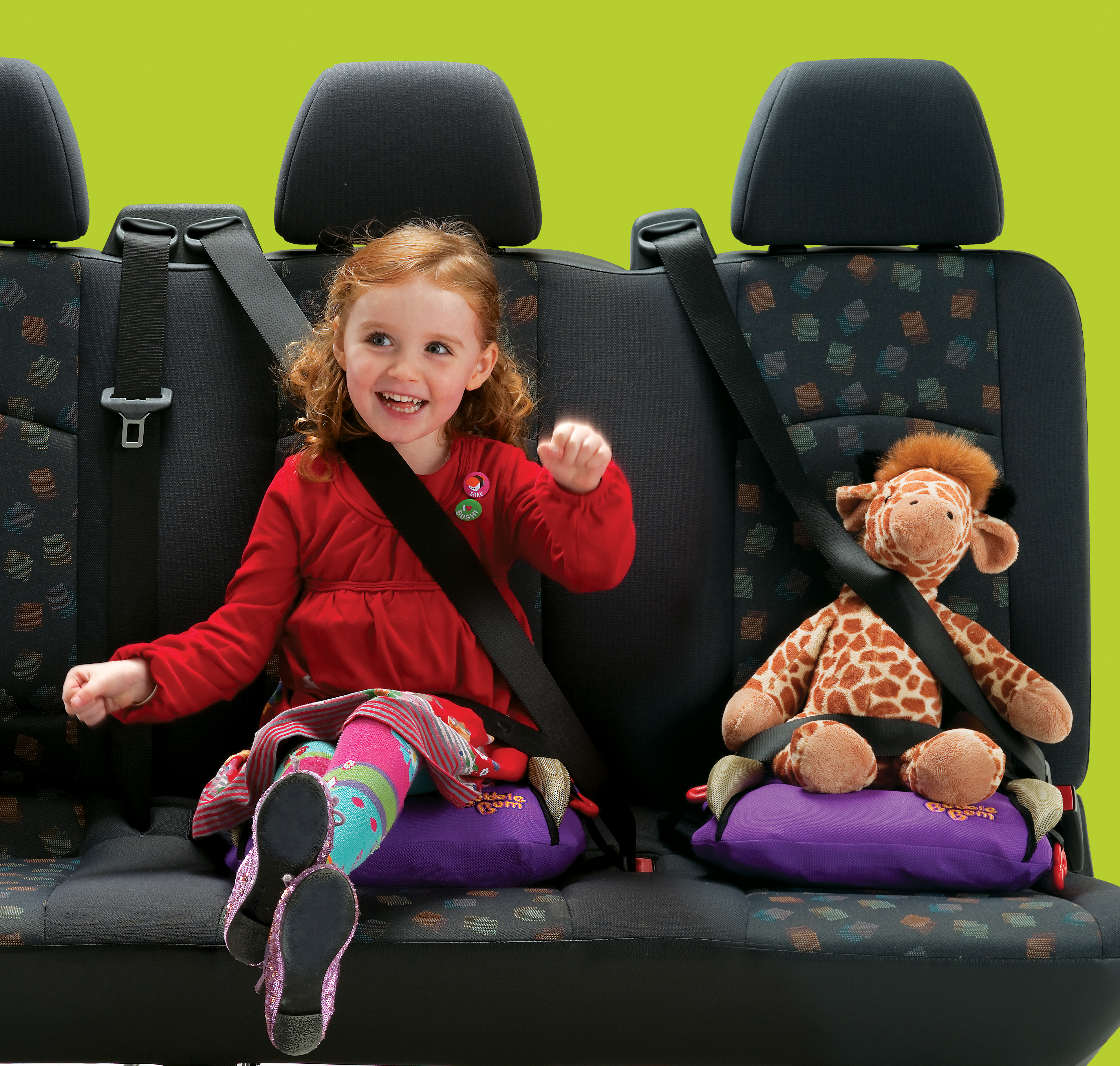 Пристегни ребенка в машине. Сиденье для ребенка в машину. Детские ремни безопасности для автомобиля. Ребёнок в автомобиле пристёгнут. Кресло безопасности для детей.
