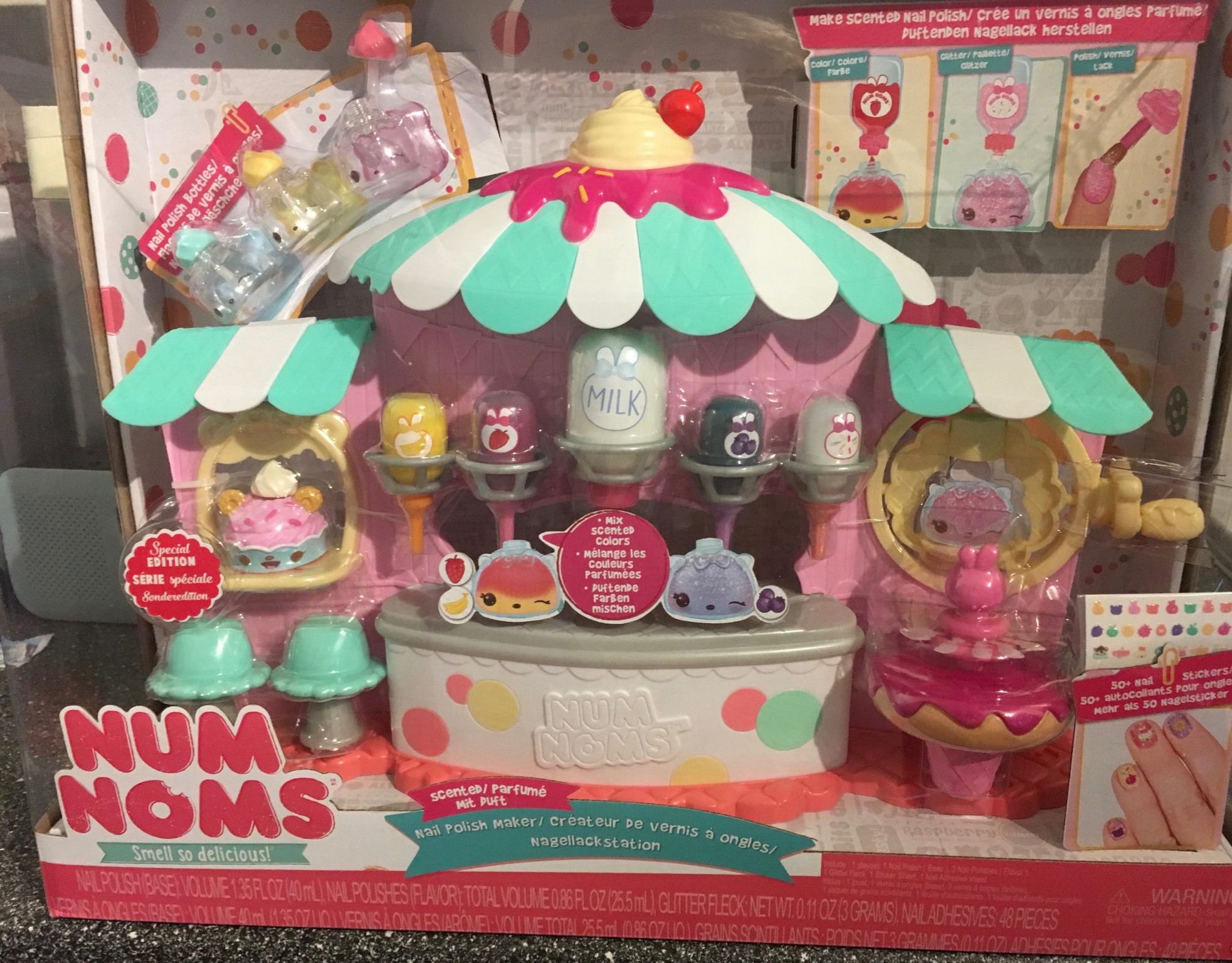 Num Noms Scented Nail Polish Maker