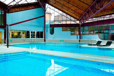 Watham Abbey Marriott Spa Pool area